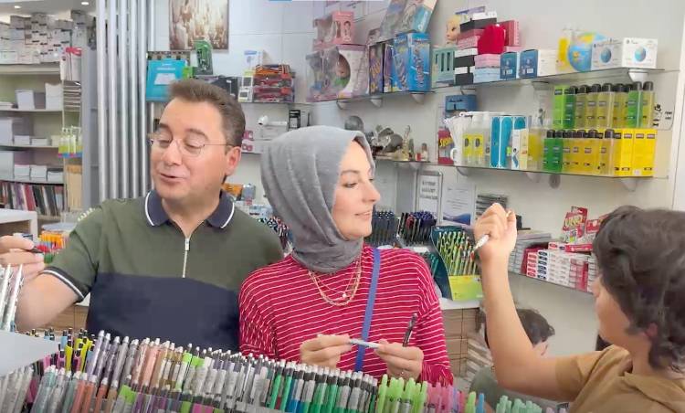 Kırtasiyeye giden  Ali Babacan isyan etti