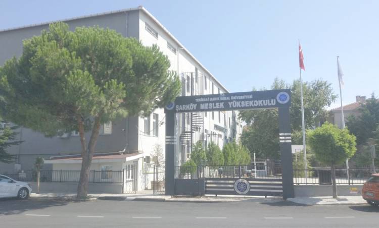 Öğrenciler 'Riskli' Binalarda Eğitim Görecek