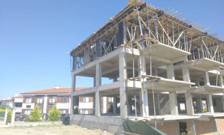 PARAYI VEREN İMAR MEVZUATINI DELİYOR