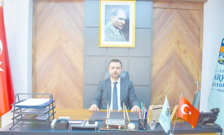 ''Şanlı zaferin 102. yılında, birlik ve beraberlik içinde,  var gücümüzle çalışmaya devam edeceğiz''