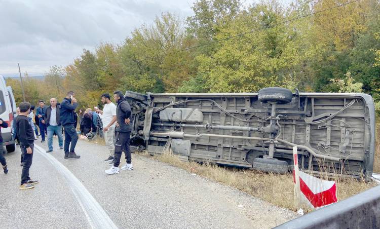 Şarköy'de feci kaza: 16 yaralı