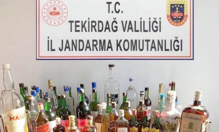 Şarköy'de 180 litre sahte içki ele geçirildi