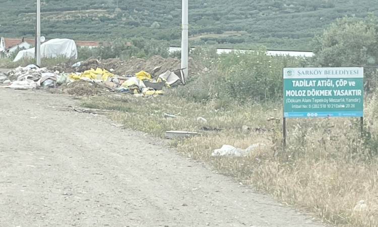  Şarköy'de Ormanlar ve  Tarım Alanları Çöplüğe Döndü