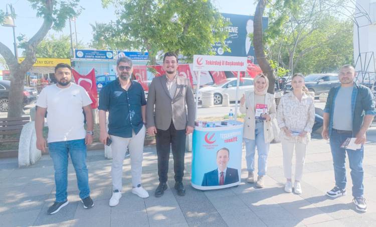 Yeniden Refah Partisi  Şarköy’de Stand Açtı